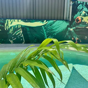 https://nambour-heights-motel.hotelssunshinecoast.net