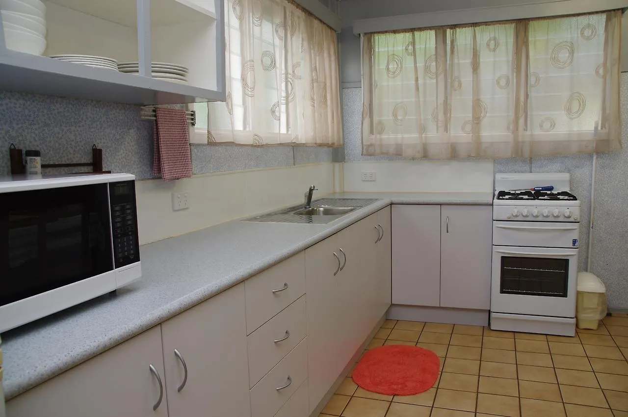 Ash'S Holiday Units Karumba Aparthotel